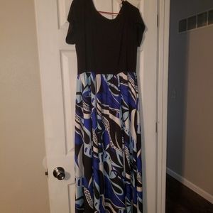 Cato Maxi dress with pockets! Size 14/16